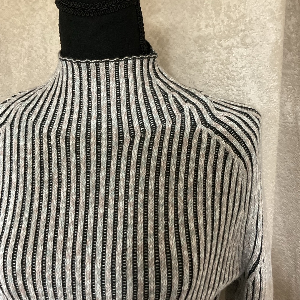 Lululemon Sweater Womens 0 Cotton Cashmere Blend Mock Neck Sweater gray Relaxed - Picture 4 of 15